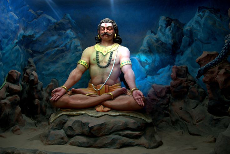 Ancient Ravana’s Cave in Ella surrounded by hills
